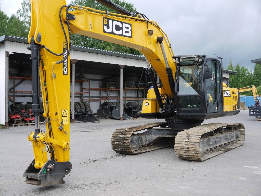 jcb-js-210-lc,64d67ce9.jpg