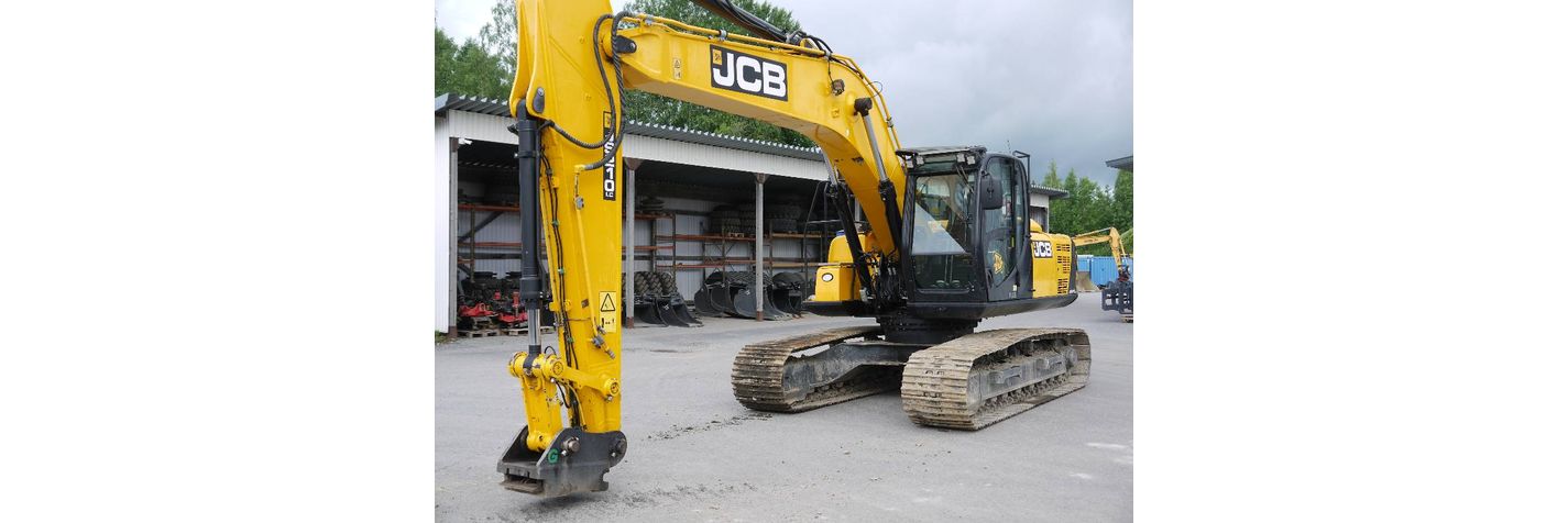 jcb-js-210-lc,64d67ce9.jpg