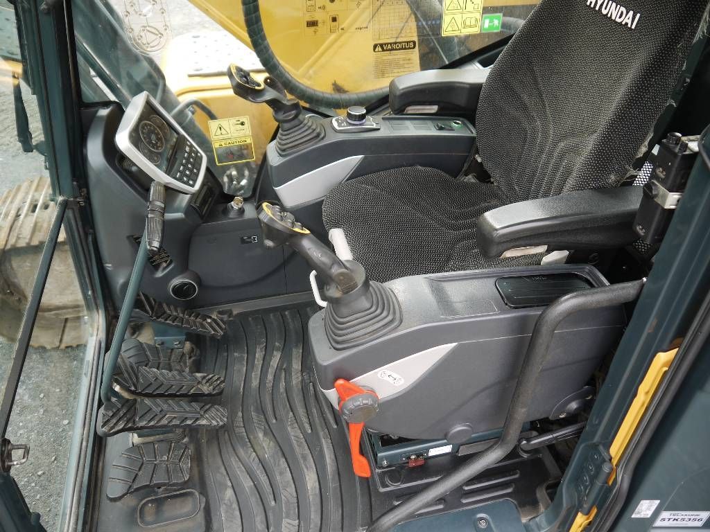 hyundai-hx-220-l,38d3f8a5.jpg