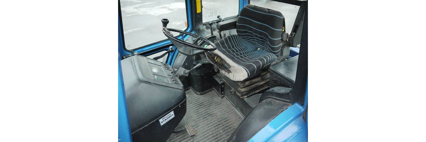 ford-8830,01a33a61.jpg