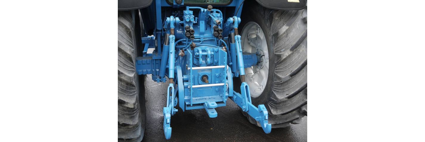 ford-8830,d4969c4b.jpg