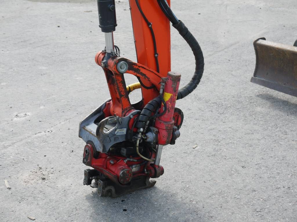 kubota-u-57-4,6d9327cc.jpg