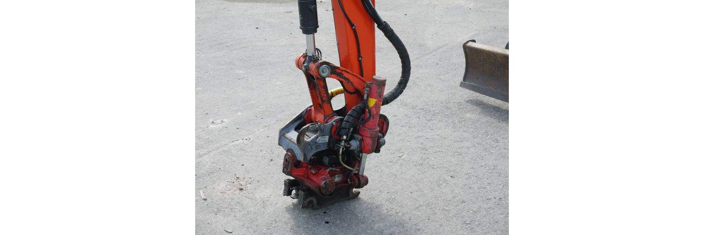 kubota-u-57-4,6d9327cc.jpg