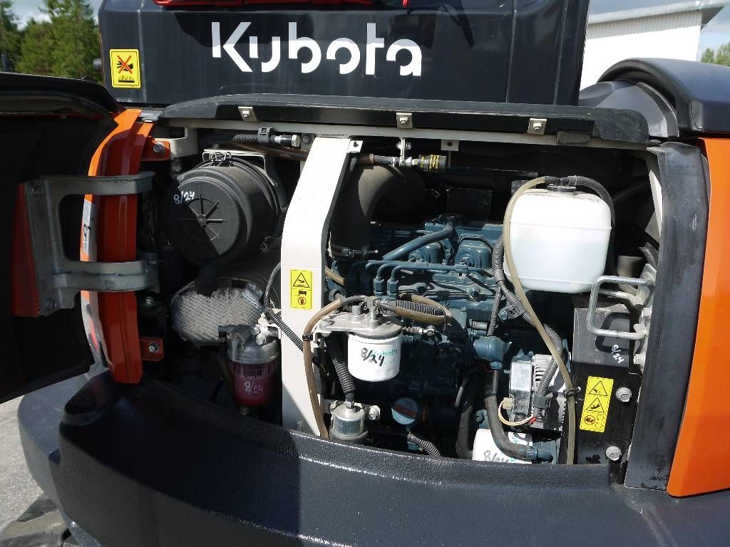 kubota-u-57-4,77948951.jpg