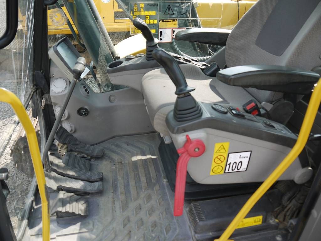 volvo-ec-140-dl,a3837c03.jpg