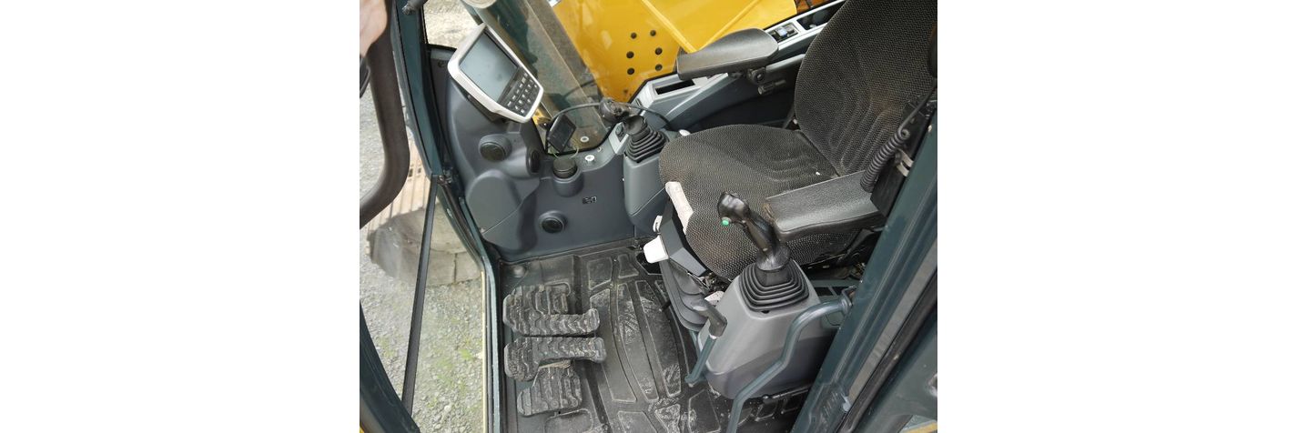 hyundai-hx-235-lcr,92650a69.jpg
