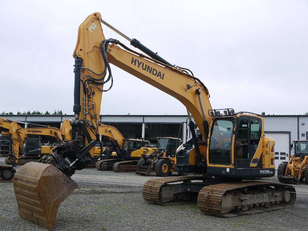 hyundai-hx-235-lcr,475b2062.jpg