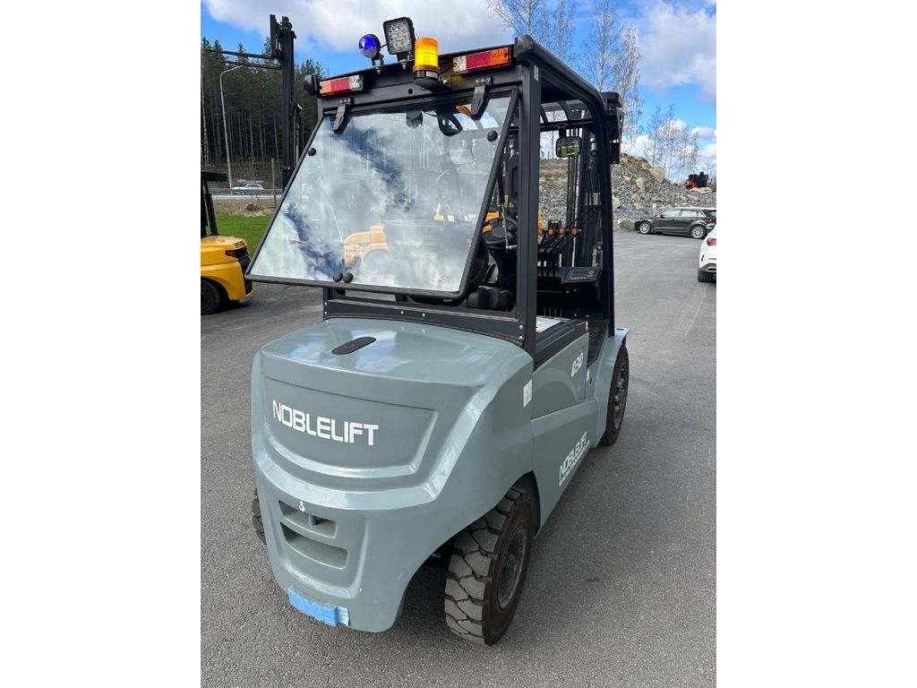 noblelift-fe4p30q-li-ion,90d3db06.jpg