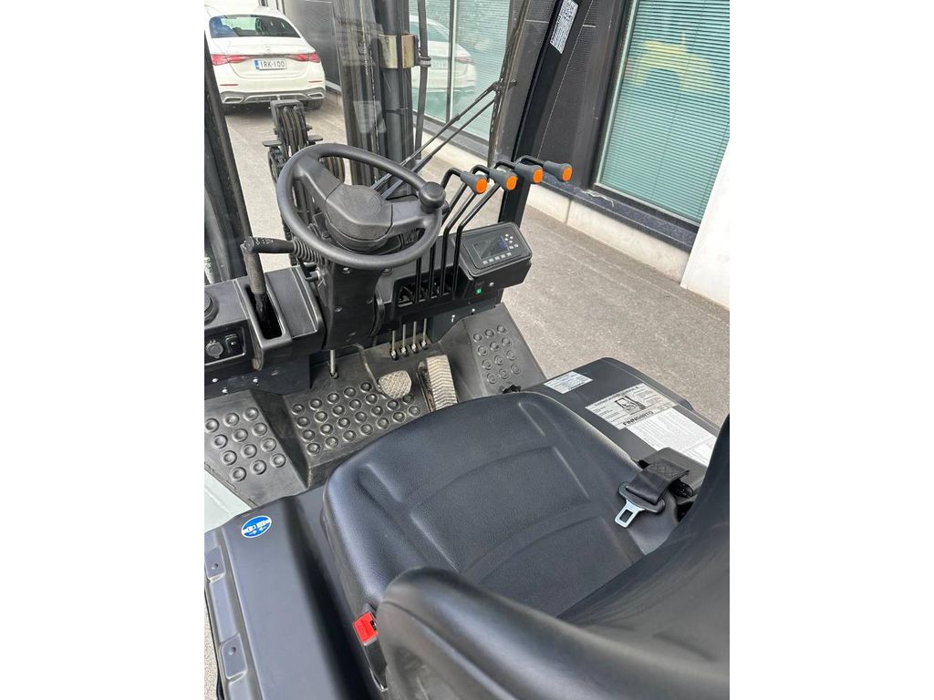 noblelift-fe4p30q-li-ion,c2c09d4c.jpg