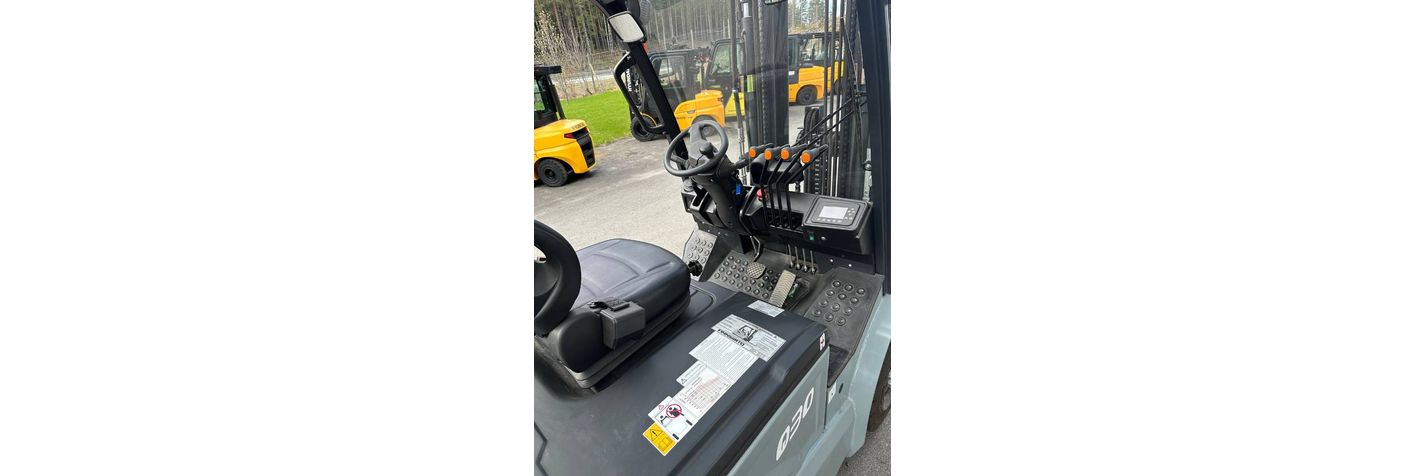 noblelift-fe4p30q-li-ion,932565d4.jpg