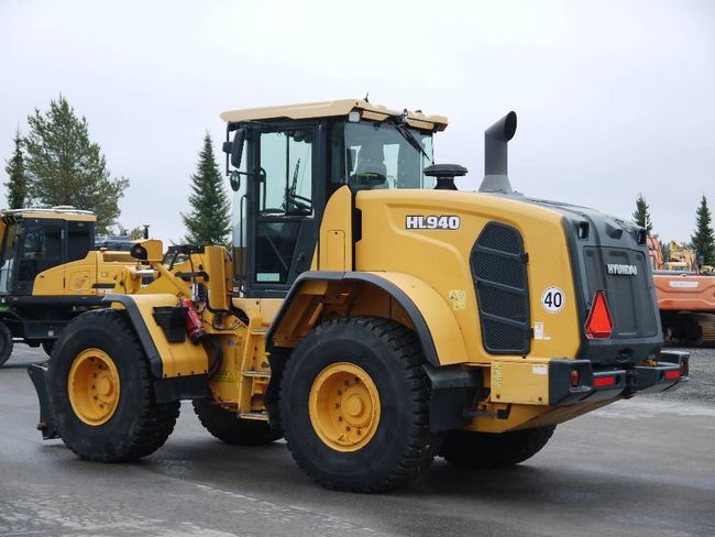 Hyundai HL 940