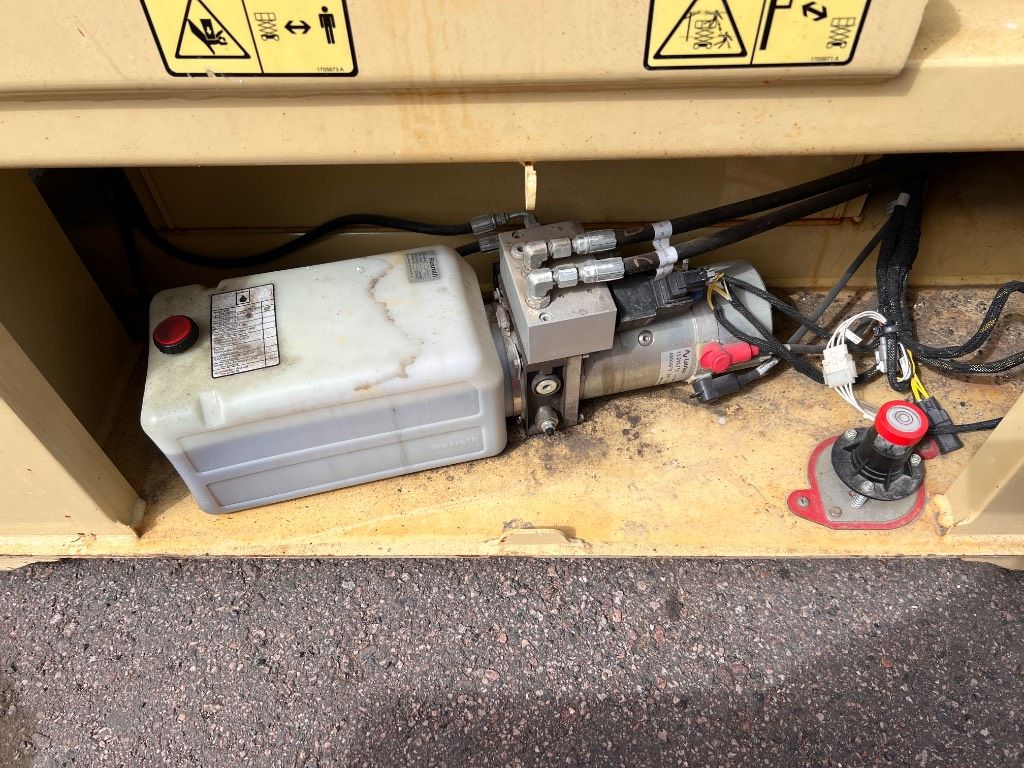 jlg-10-rs,9231264c.jpg