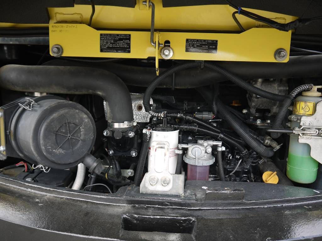 yanmar-vio-80,b9f5138b.jpg