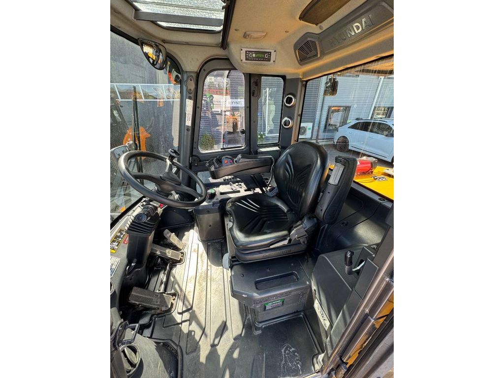 hyundai-80d-9,cd8fc29c.jpg
