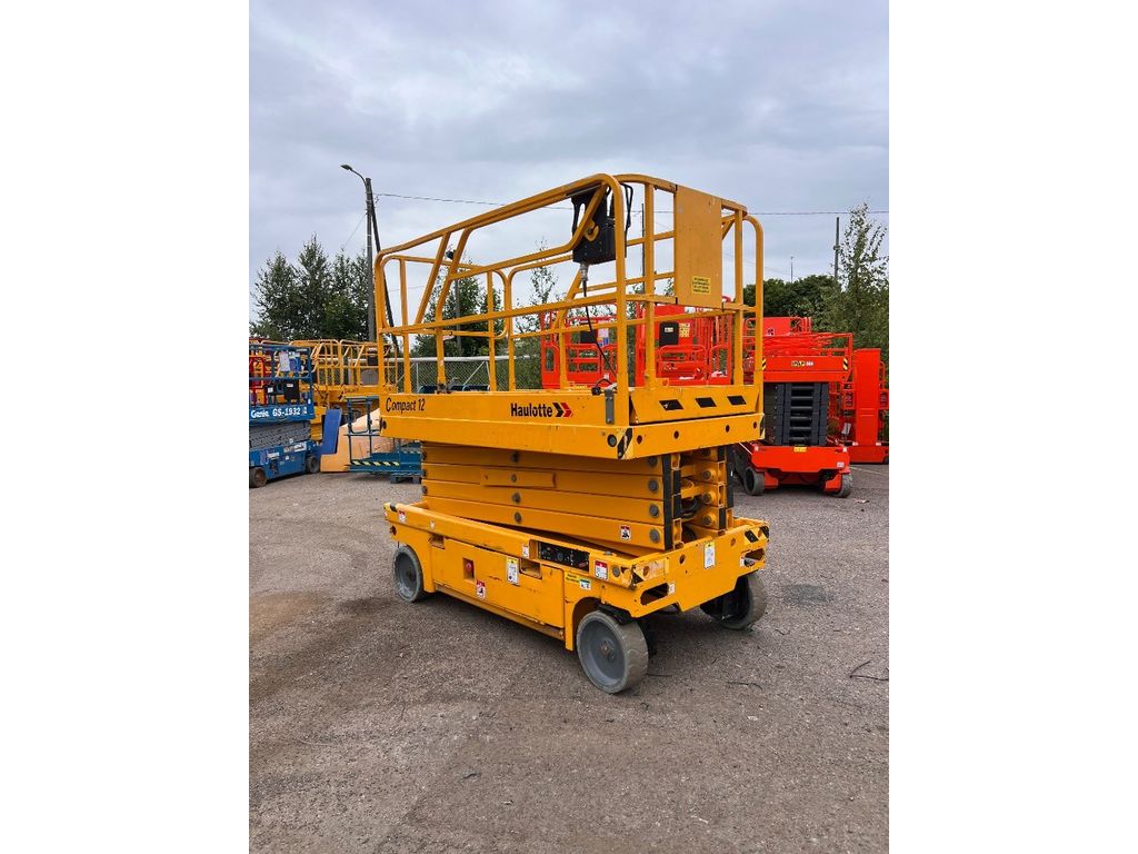 haulotte-compact-12,ed3399d2.jpg