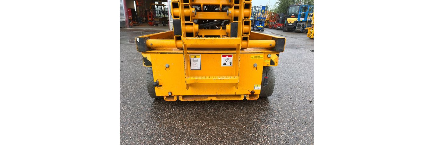 haulotte-compact-12,22edf16a.jpg