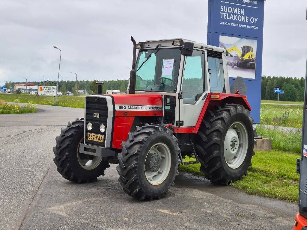 massey-ferguson-690,d61e1d94.jpg