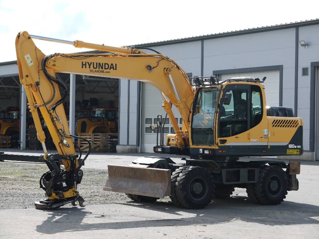 hyundai-r-180-w-9a,7e03d777.jpg