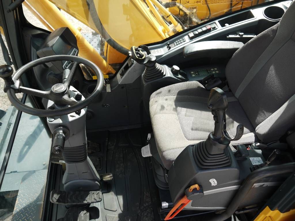 hyundai-r-180-w-9a,dcaa8766.jpg