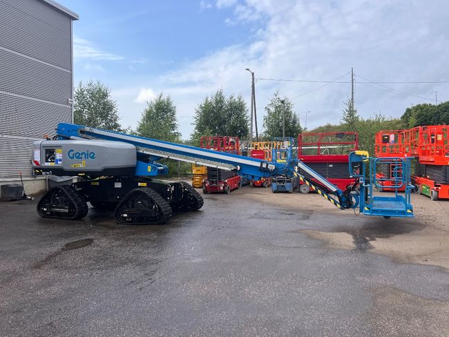 Genie S 65XC TRAX