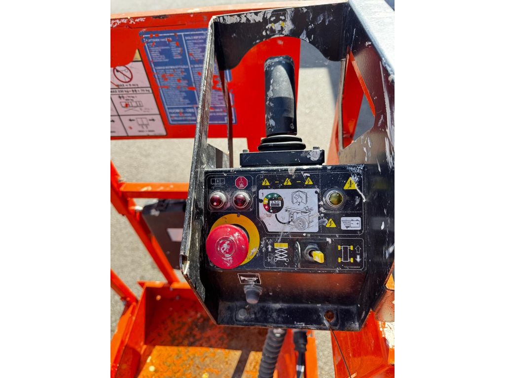 jlg-6-rs,000794a7.jpg