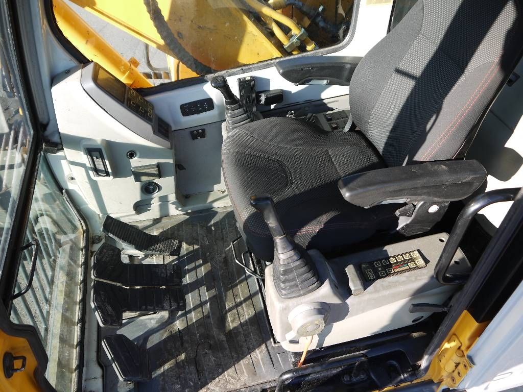 hyundai-r-180-lc-7,0712c178.jpg