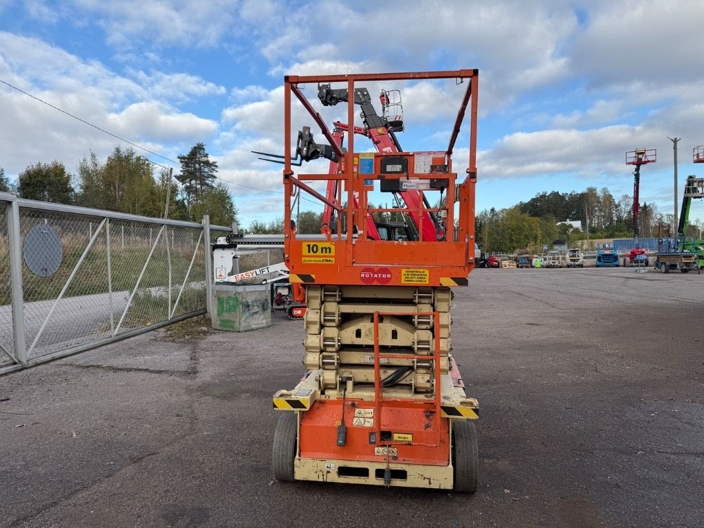 jlg-10-rs,4b0adb74.jpg