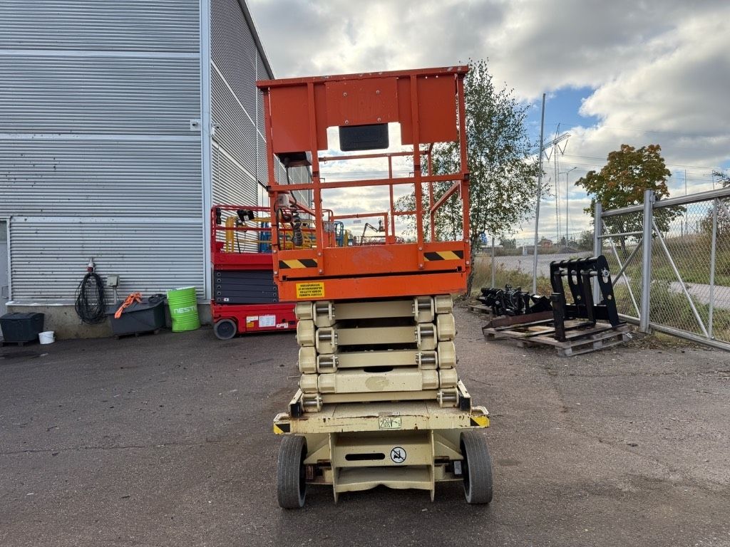 jlg-10-rs,20fd4e13.jpg