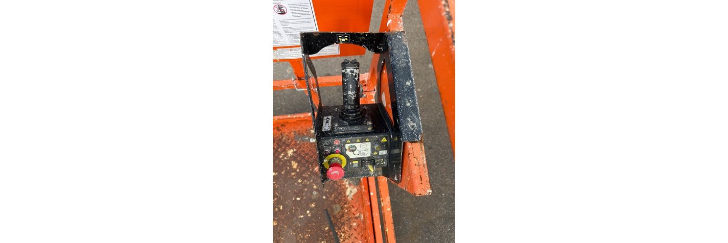 jlg-10-rs,62654ebf.jpg