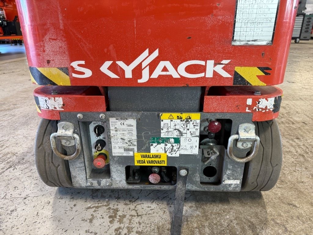 skyjack-sj-16,17376ed0.jpg