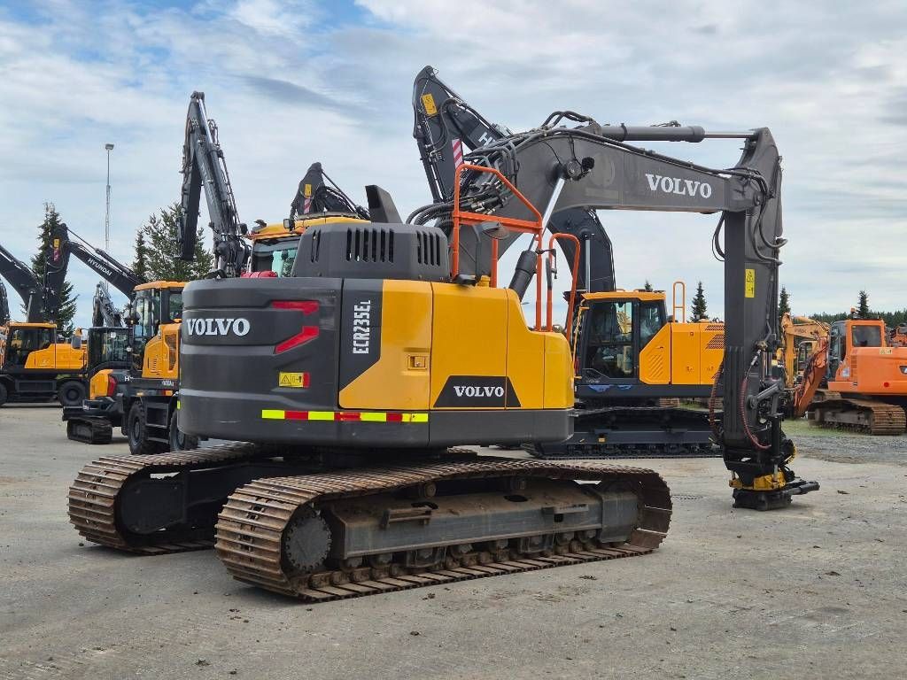 volvo-ecr-235-el,6a3aa3bd.jpg