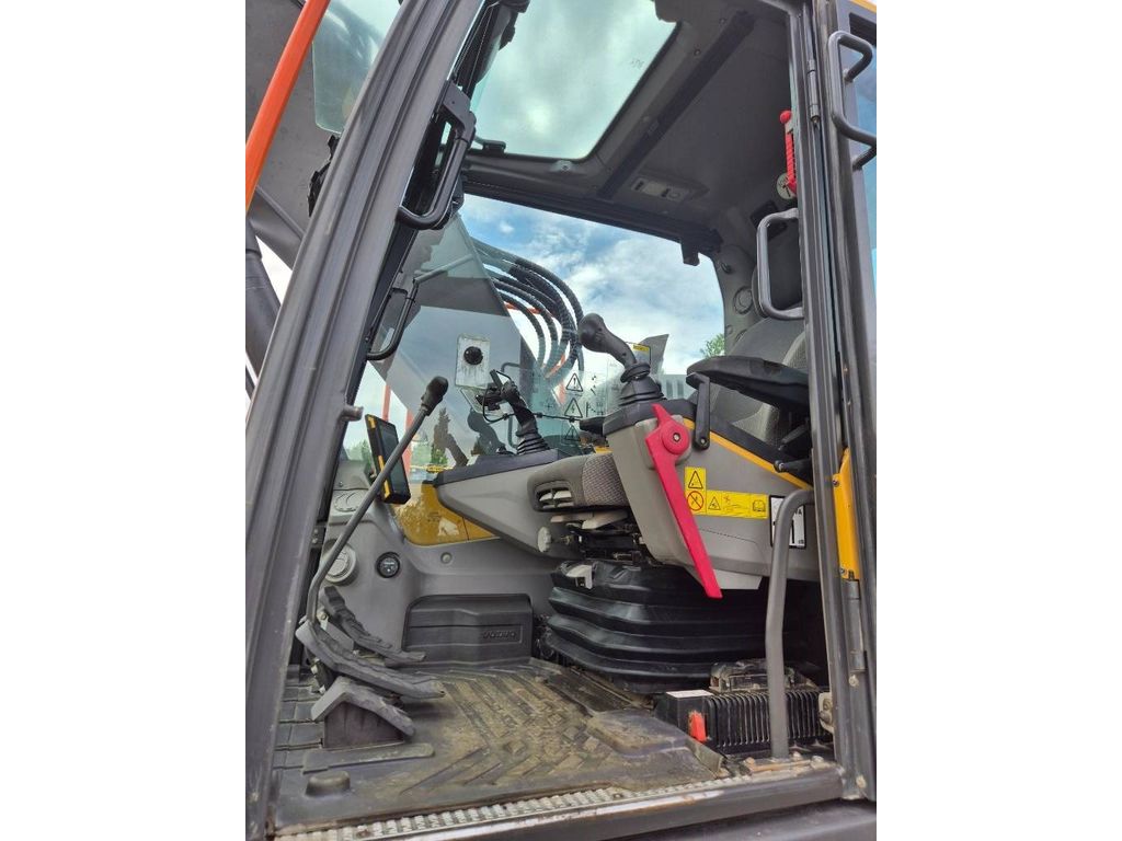volvo-ecr-235-el,c6ef39b9.jpg