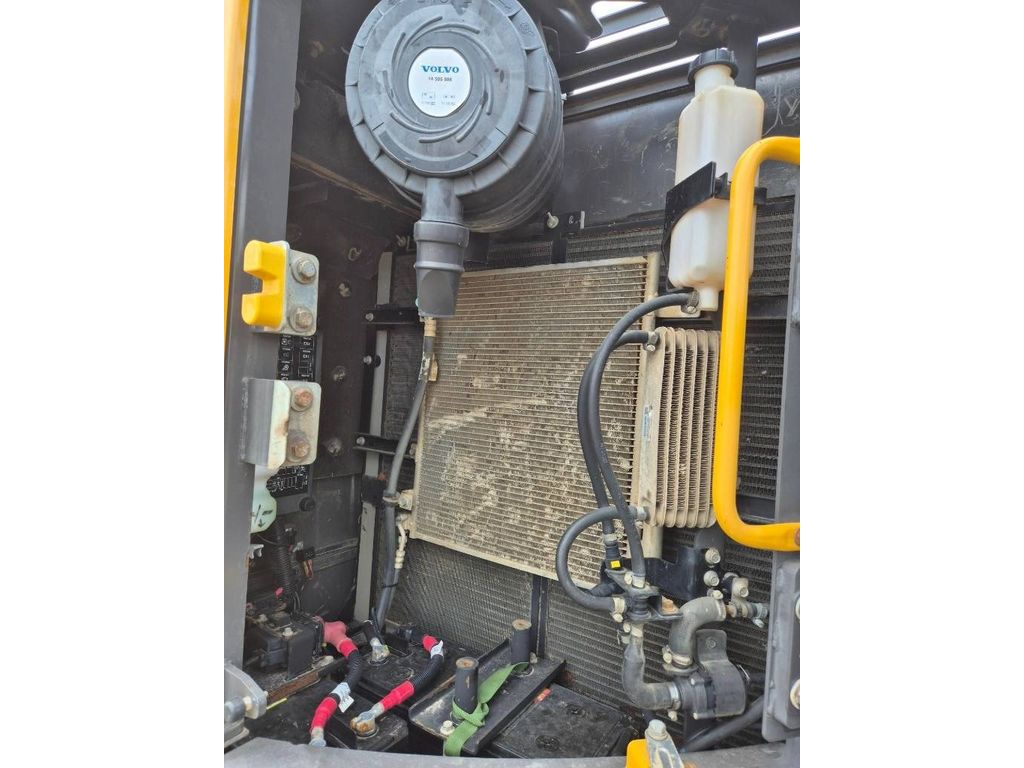volvo-ecr-235-el,74d00c78.jpg