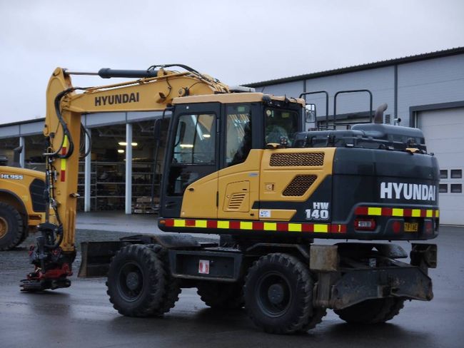 Hyundai HW 140