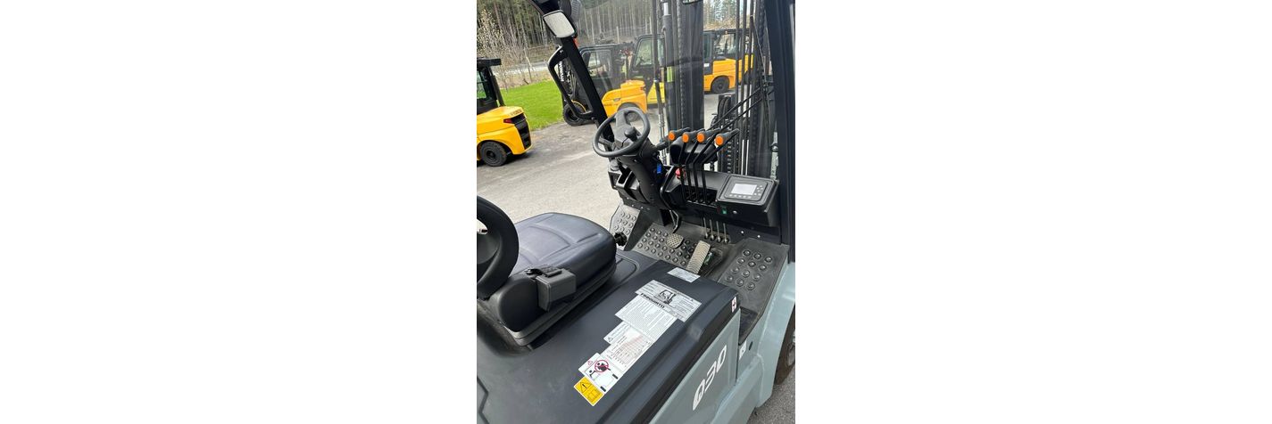 noblelift-fe4p30q-li-ion,932565d4.jpg