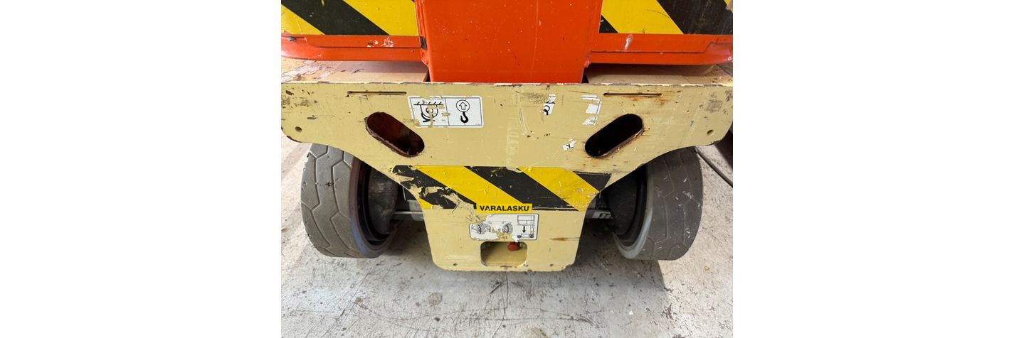 jlg-1230-es,d08bfd8f.jpg