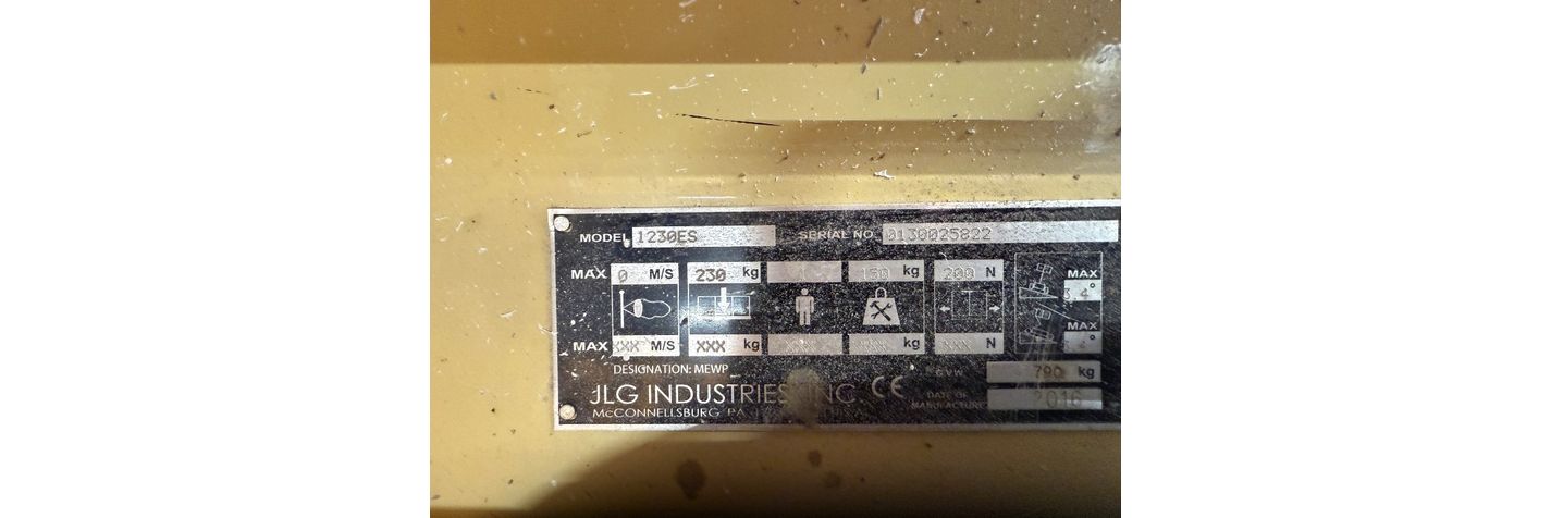 jlg-1230-es,03872a82.jpg