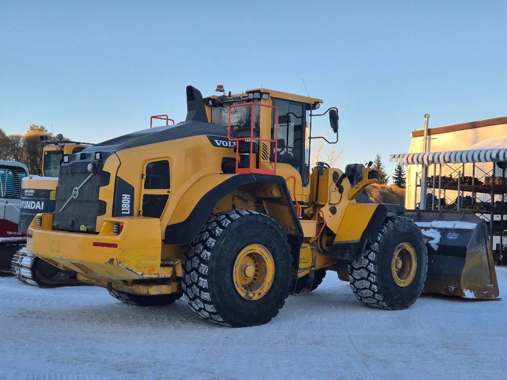 volvo-l-180-h,23fb3119.jpg
