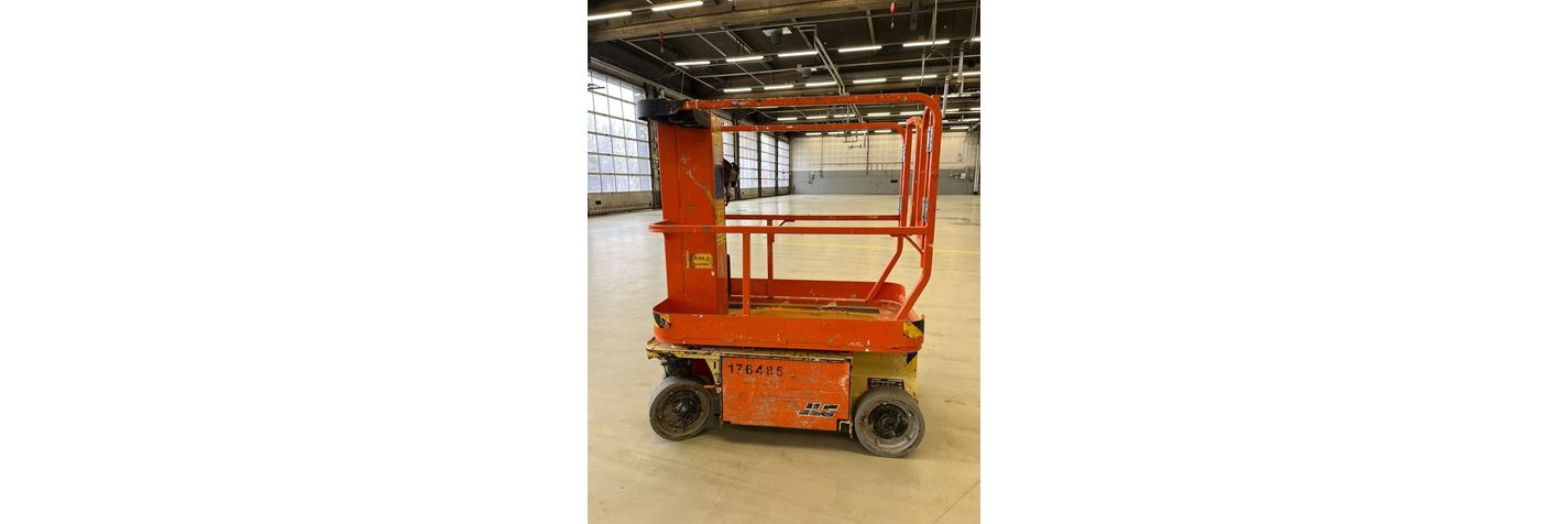 jlg-1230-es,386de10b.jpg