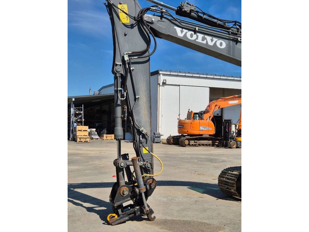 volvo-ec-140-c-l,d738a1cd.jpg