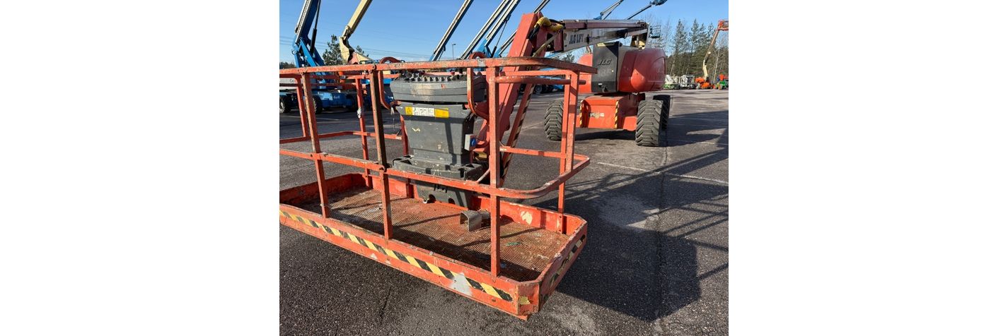 jlg-800-aj,739240ec.jpg