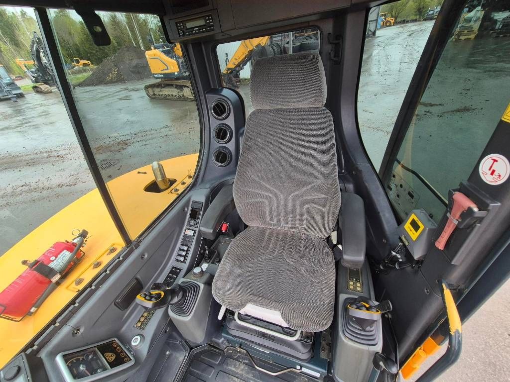 hyundai-r-60-cr-9,22464935.jpg