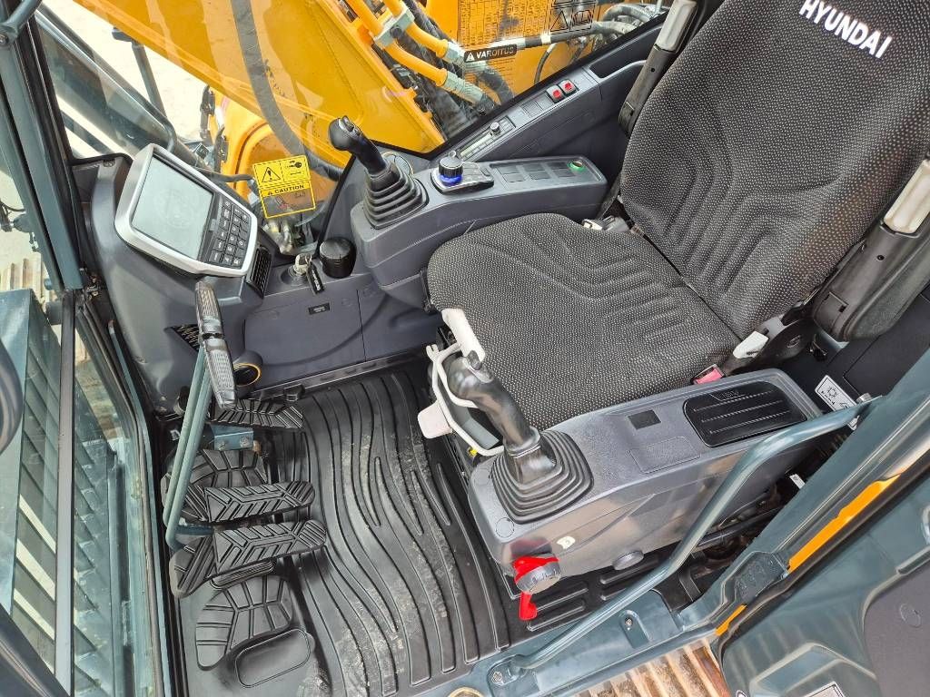 hyundai-hx-140-hwc,ef3285b8.jpg