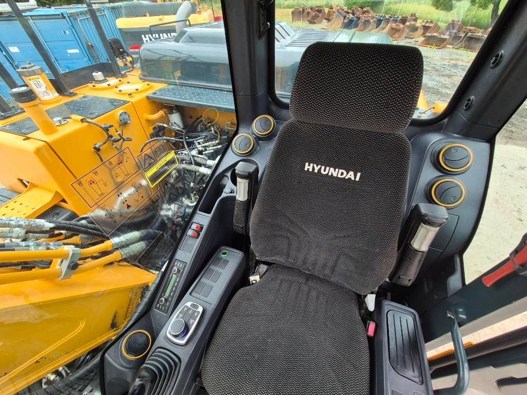 hyundai-hx-140-hwc,dcd313a7.jpg