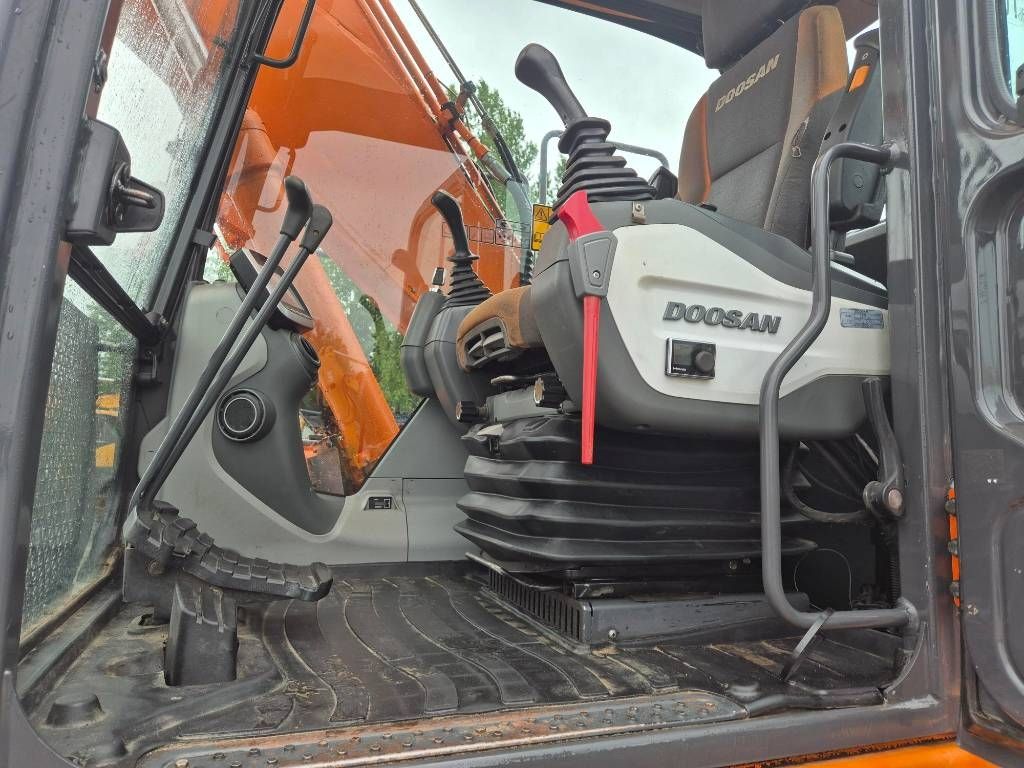 doosan-dx-160-hlc-3,3701df2d.jpg