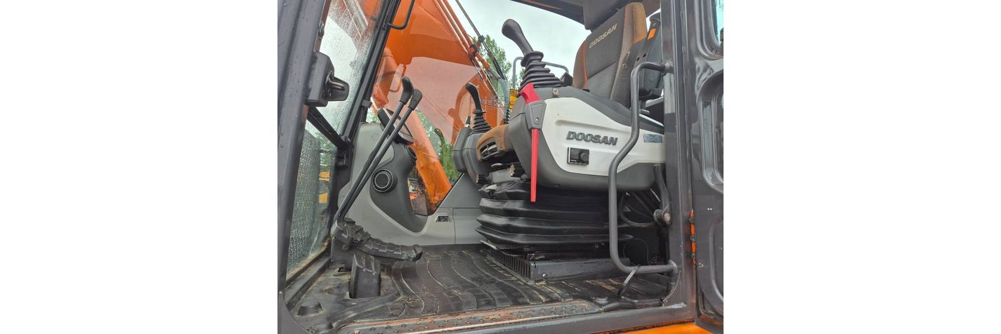 doosan-dx-160-hlc-3,3701df2d.jpg