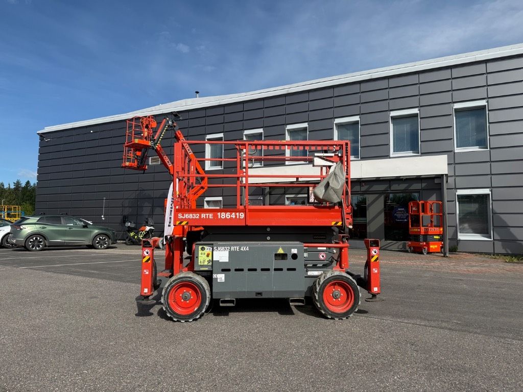 skyjack-sj-6832-rte,c60f84d2.jpg