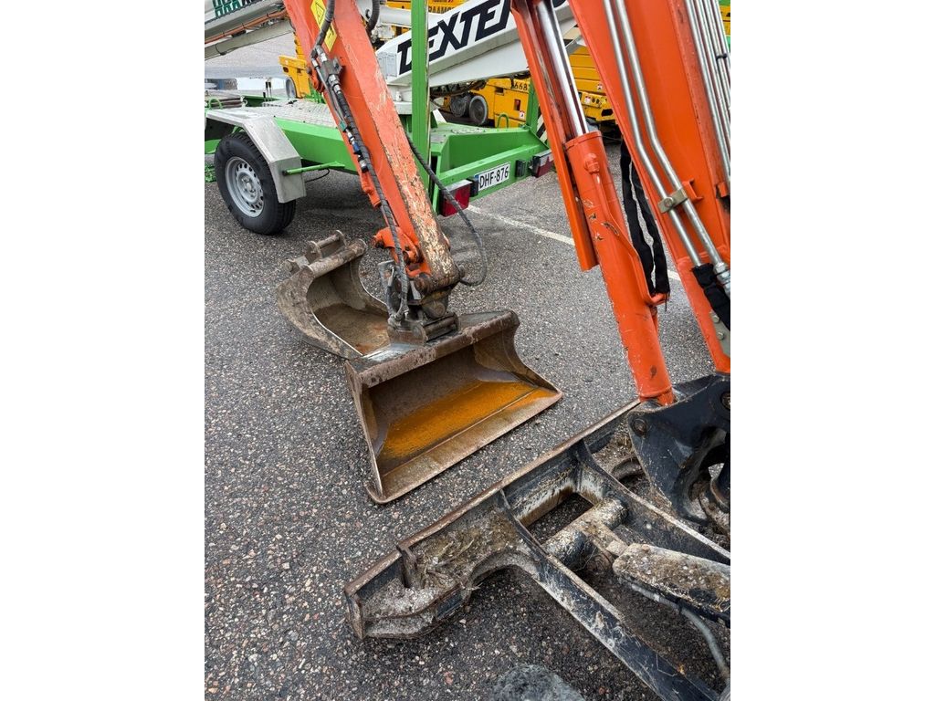 hitachi-zx-17-u-2,2bd90458.jpg