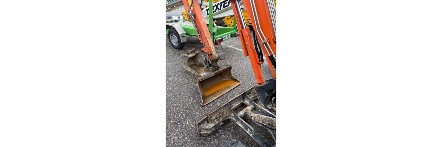 hitachi-zx-17-u-2,2bd90458.jpg