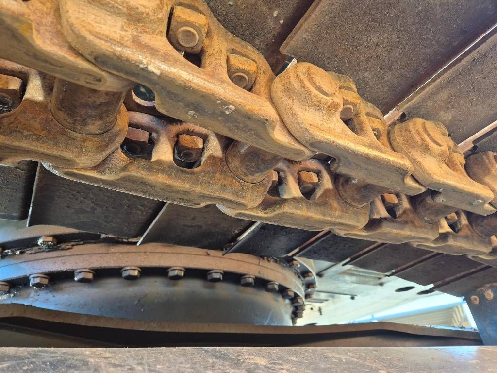 hyundai-hx-235-alcrd,827c28d2.jpg